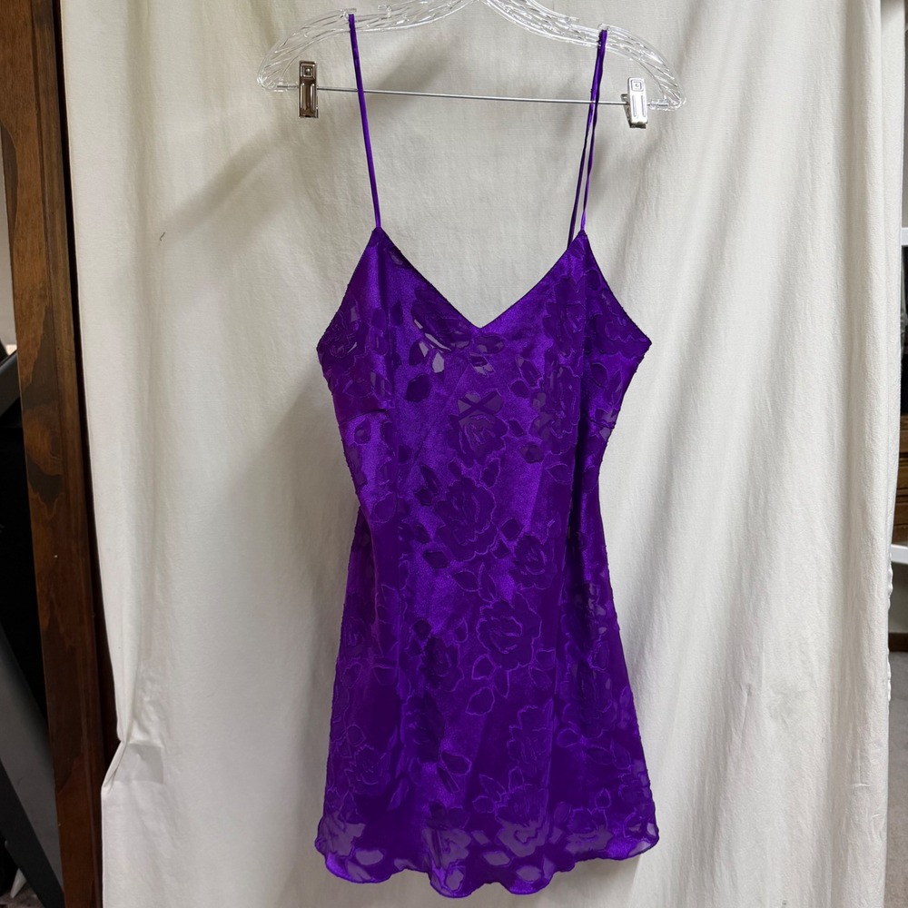Vintage Victorias Secret Gold Label Purple Floral Burnout Lace Up Chemise M